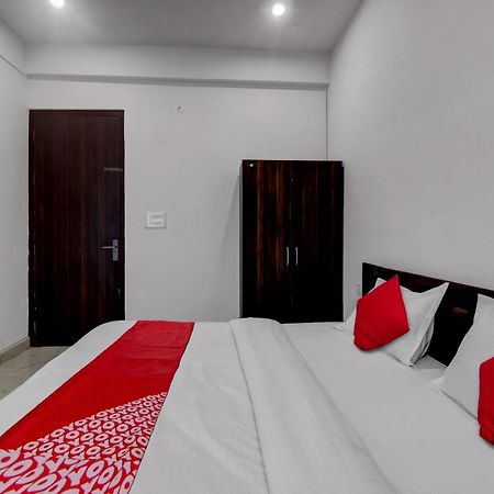 Hotel O Om Pushp Residency Mathura Eksteriør billede