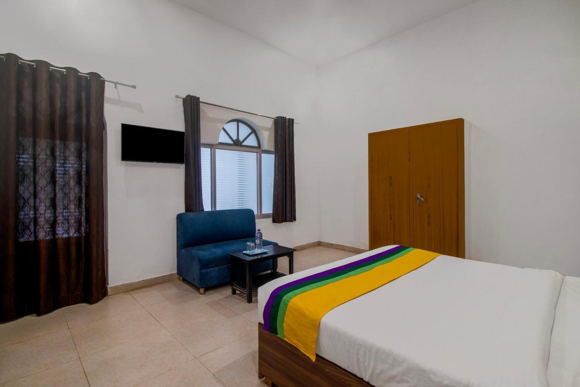 Hotel O Om Pushp Residency Mathura Eksteriør billede