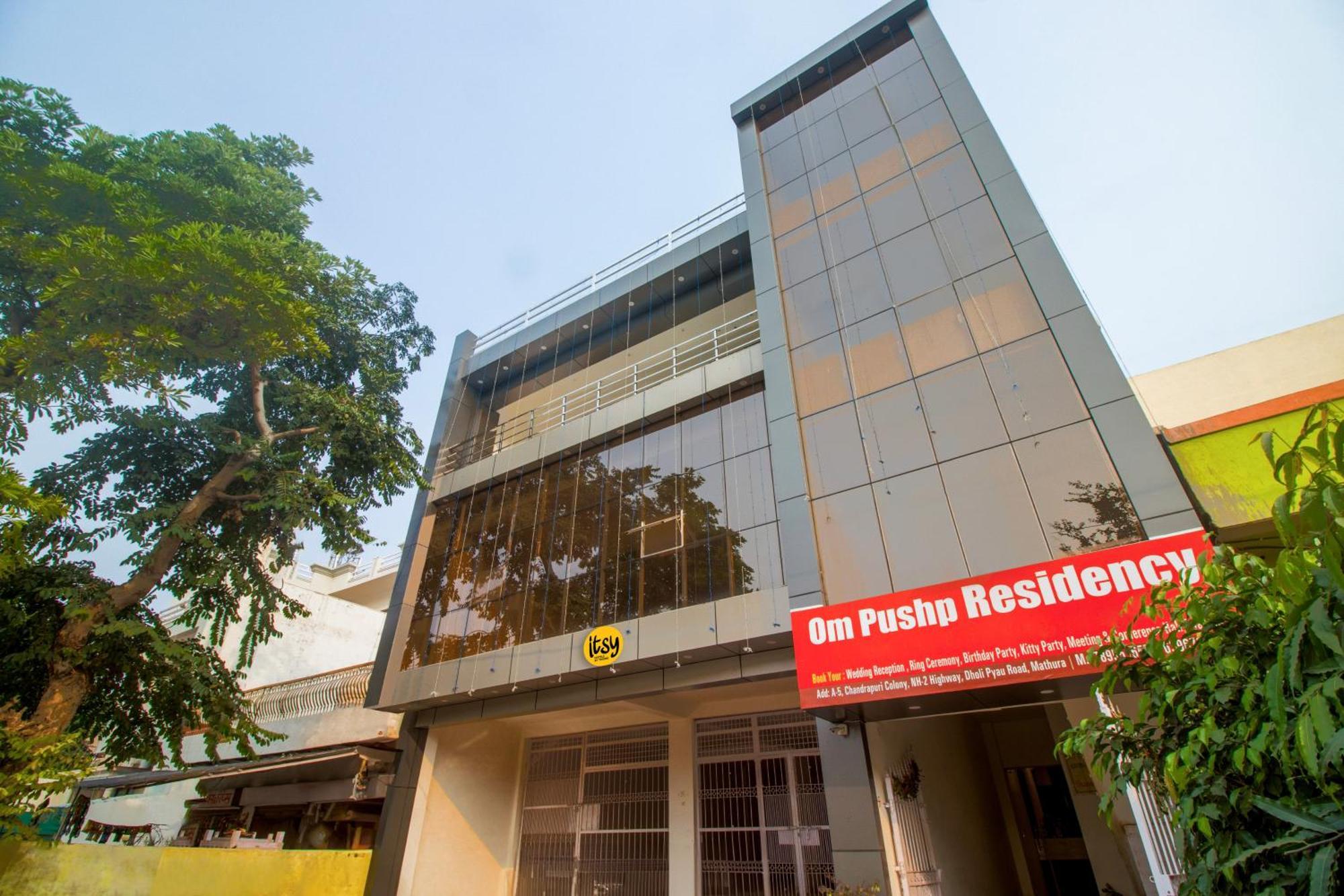 Hotel O Om Pushp Residency Mathura Eksteriør billede