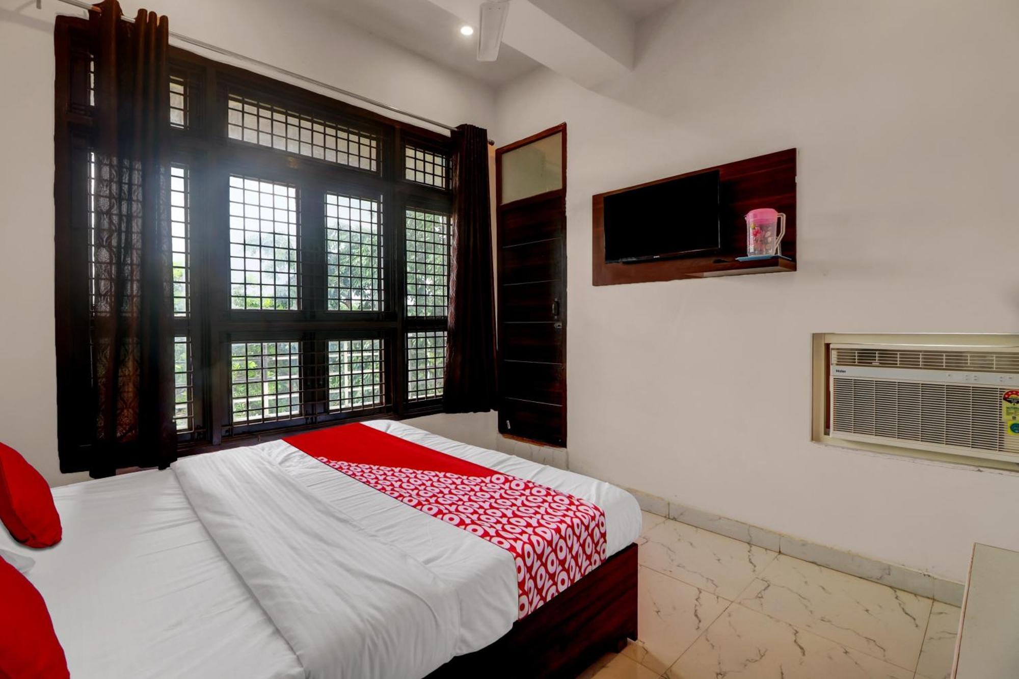 Hotel O Om Pushp Residency Mathura Eksteriør billede