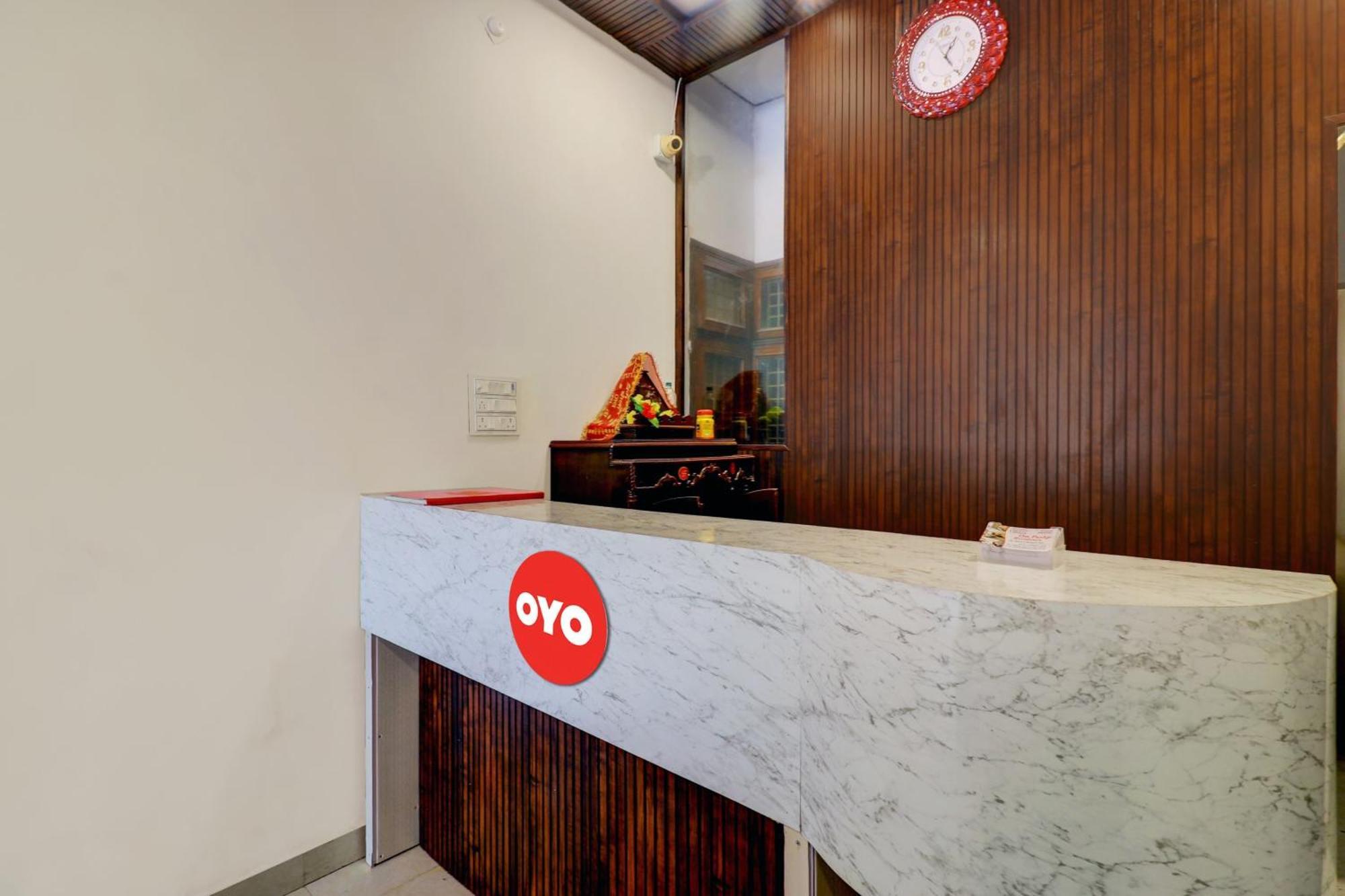 Hotel O Om Pushp Residency Mathura Eksteriør billede