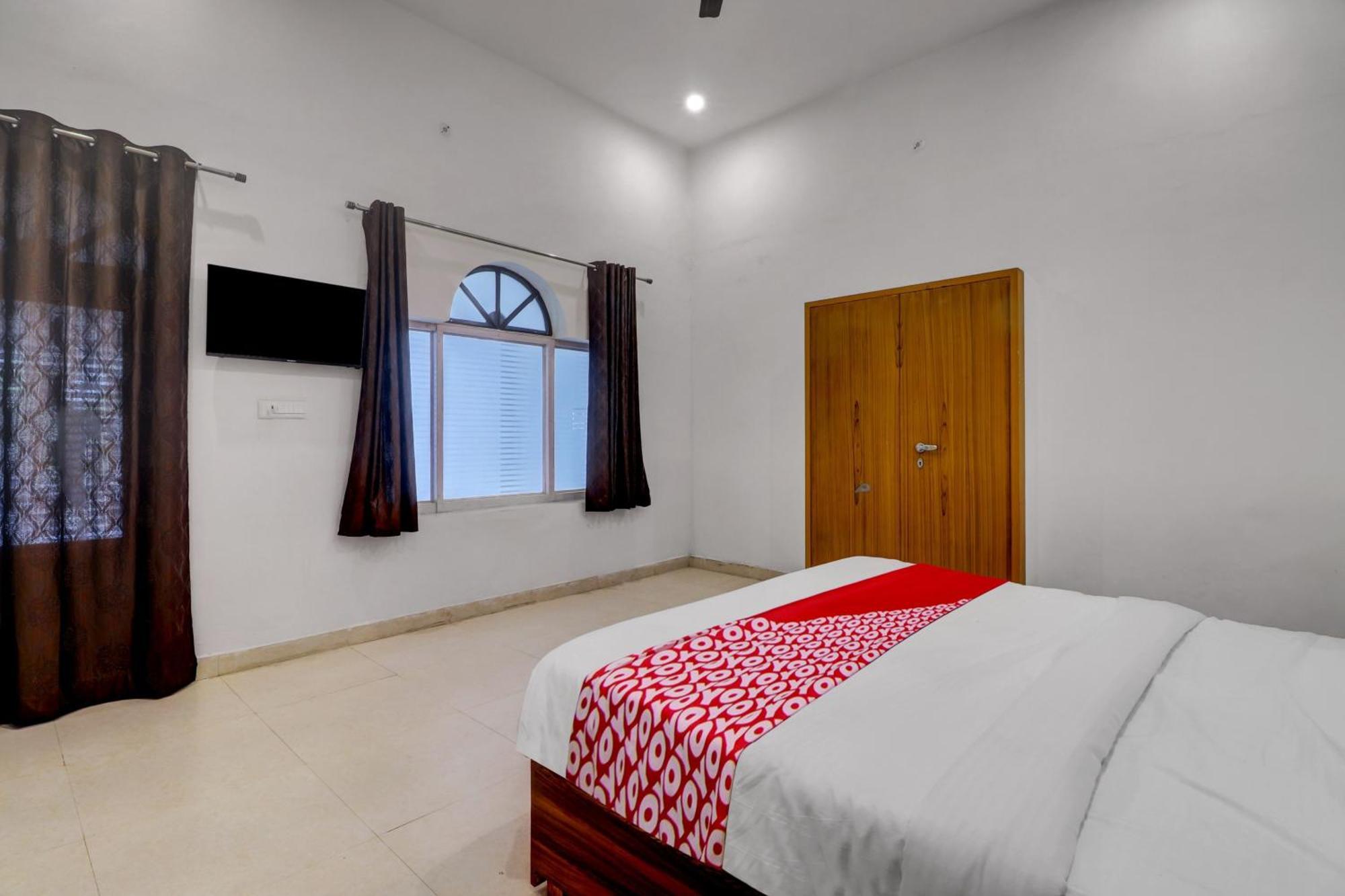Hotel O Om Pushp Residency Mathura Eksteriør billede