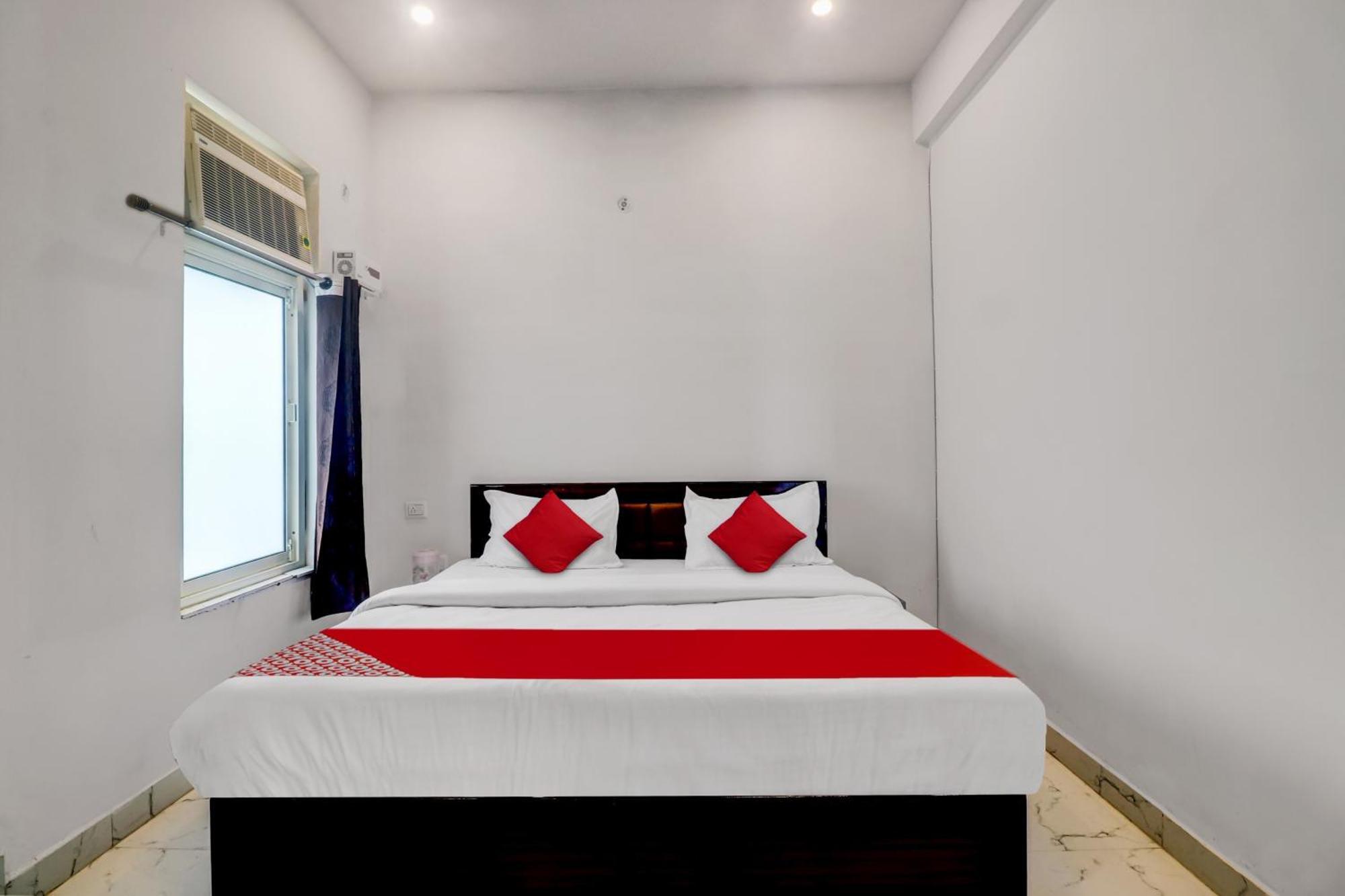 Hotel O Om Pushp Residency Mathura Eksteriør billede